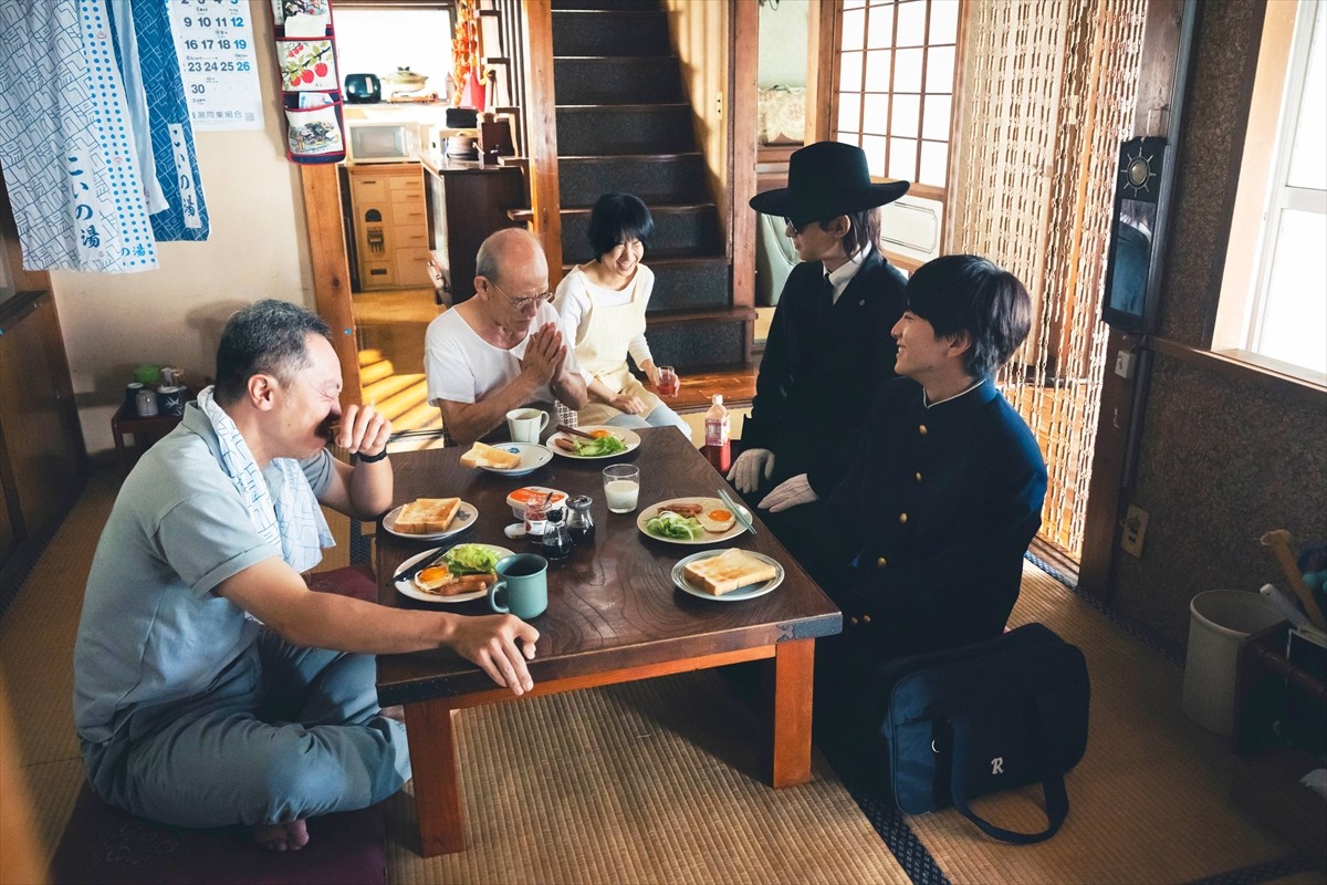 450歳のバンパイア・吉沢亮が巻き起こす恋の矢印が大混戦！『ババンババンバンバンパイア』場面写真一挙公開