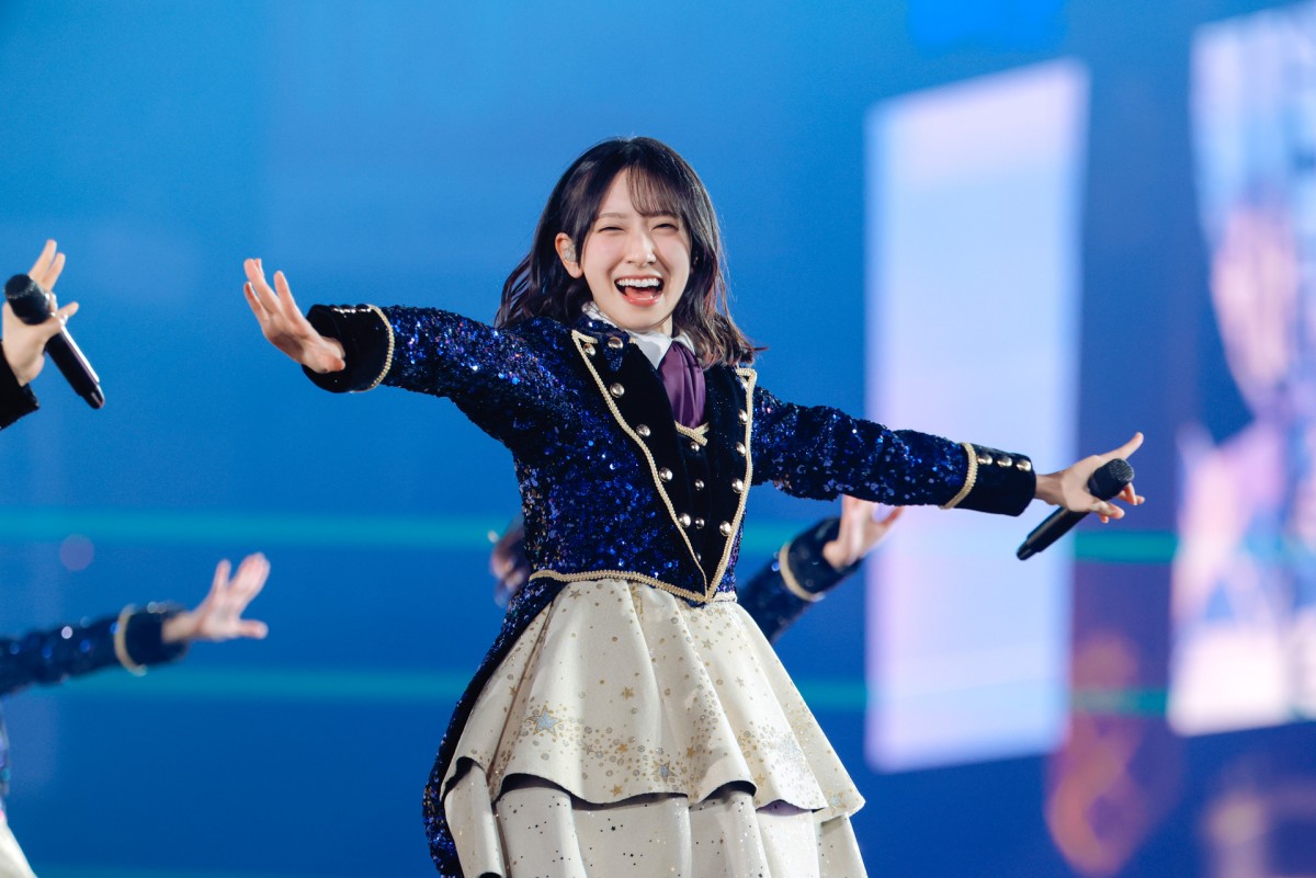 日向坂46、東京ドームライブ　卒業メンバー＆オードリーがサプライズ出演　新曲初披露も