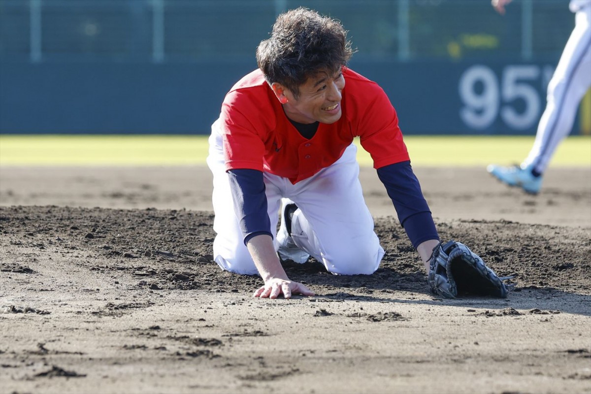 M‐1準優勝・バッテリィズ、佐藤隆太、鈴木福、高橋優斗、DeNA三浦大輔監らが野球対決に参戦！　あす放送『超アスリートvs芸能人』