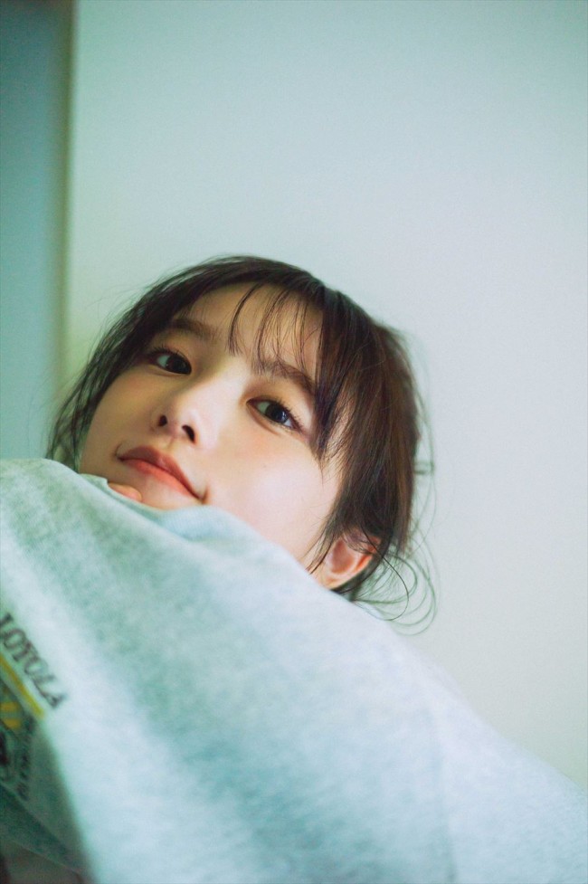 写真）【フォト特集】乃木坂46・与田祐希3rd写真集『ヨーダ』表紙