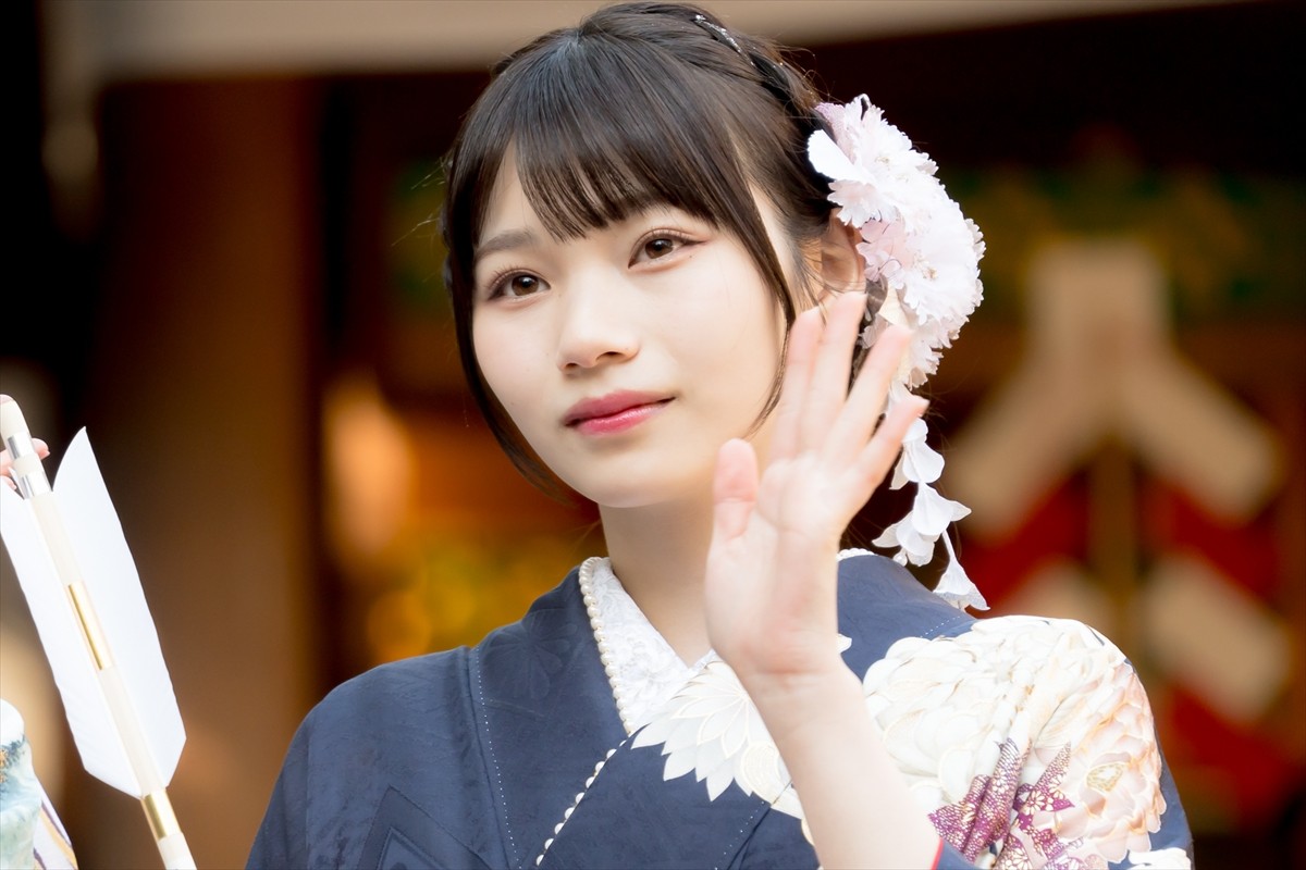 乃木坂46新成人、振り袖姿を披露　岩本蓮加「まだまだ上を目指していけたら」と意気込み