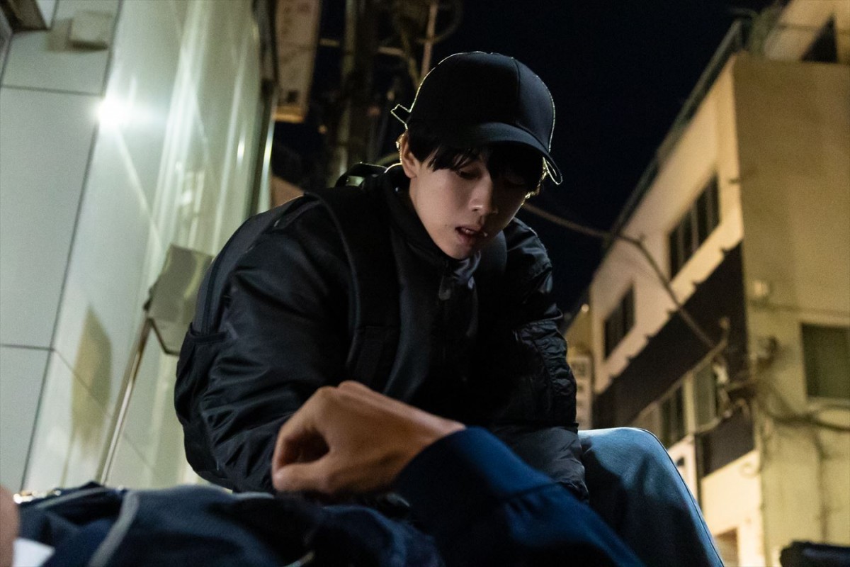 Snow Man・岩本照主演『恋する警護24時』場面写真公開！　少年忍者・織山尚大の出演決定
