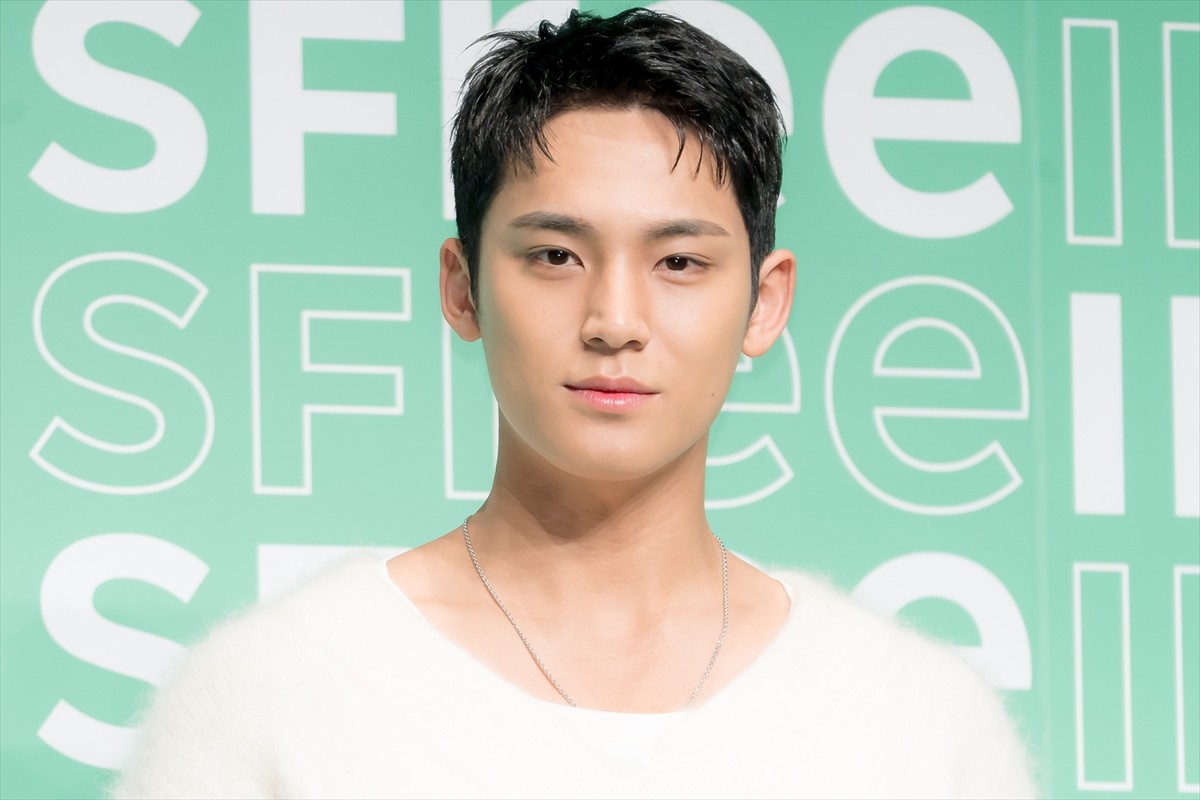 SEVENTEEN・MINGYU、スキンケアの秘けつを明かす「朝は水のみで洗顔」