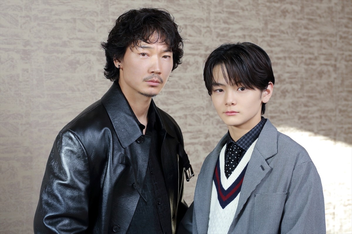 (左から)綾野剛、齋藤潤