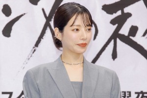 桜井ユキ、ドラマ『ジャンヌの裁き』記者会見に登場