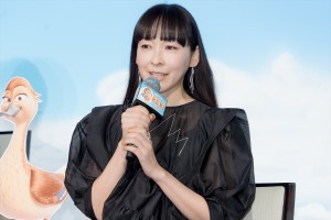 麻生久美子、映画『FLY！／フライ！』日本語吹替版キャスト報告会に登場