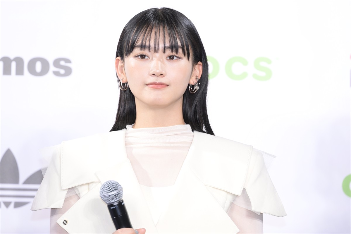 藤田ニコル、なえなのらが『SNEAKER BEST DRESSER AWARD2024』受賞に喜び