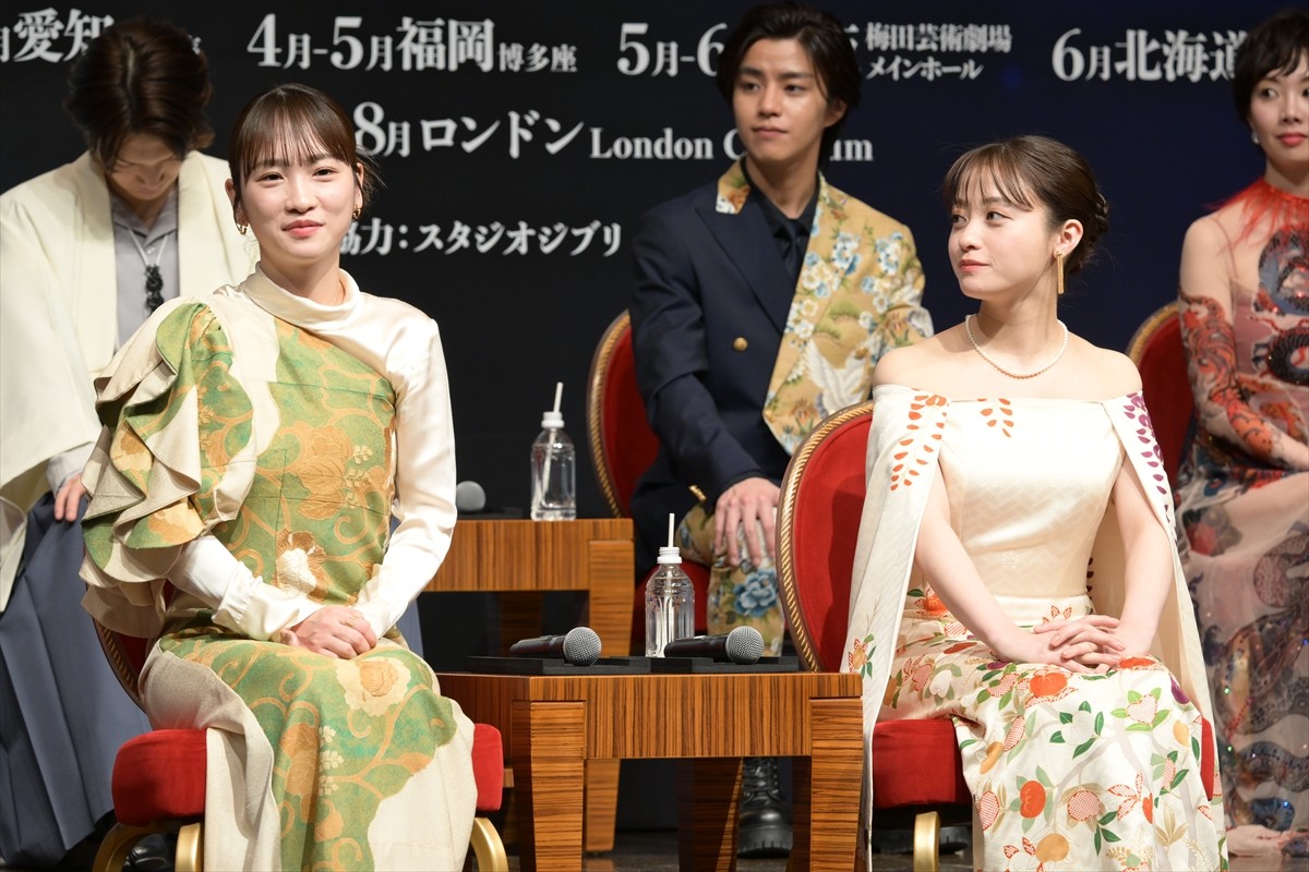 橋本環奈＆上白石萌音、舞台『千と千尋』再演に喜び「かけがえのない作品」「折に触れて思い出す大切なもの」