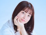 【写真】橋本環奈、撮影中にみせたかわいすぎる行動に反響「カメラマンさんきっと前世で徳積んだ」「正気でおれるのすごい」