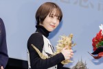 浜辺美波、『ゴジラ-1.0』アカデミー賞受賞記念記者会見に登場