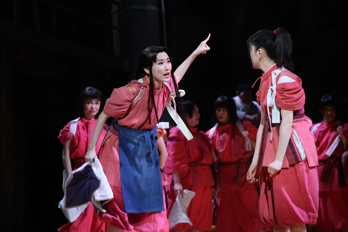 舞台『千と千尋の神隠し』開幕！　4人の千尋が『君生き』オスカー受賞をお祝い