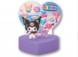 ローソン“クロミの当りくじ”が登場！ ネオンカラーの座椅子や