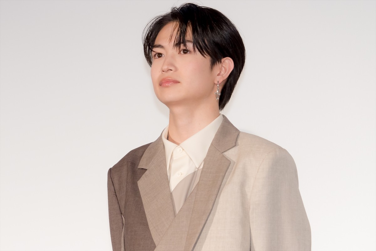 宮世琉弥、初主演映画の舞台あいさつで「超緊張」　監督からの無茶振りにタジタジ