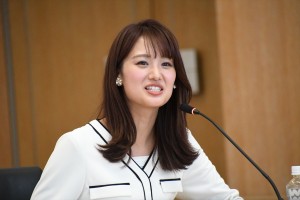 井上清華アナウンサー、フジテレビ2024年4月期改編 記者発表に登場