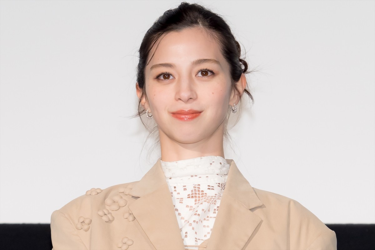 中条あやみ、笑福亭鶴瓶は「素敵な旦那さん」　夫婦役で息ぴったり