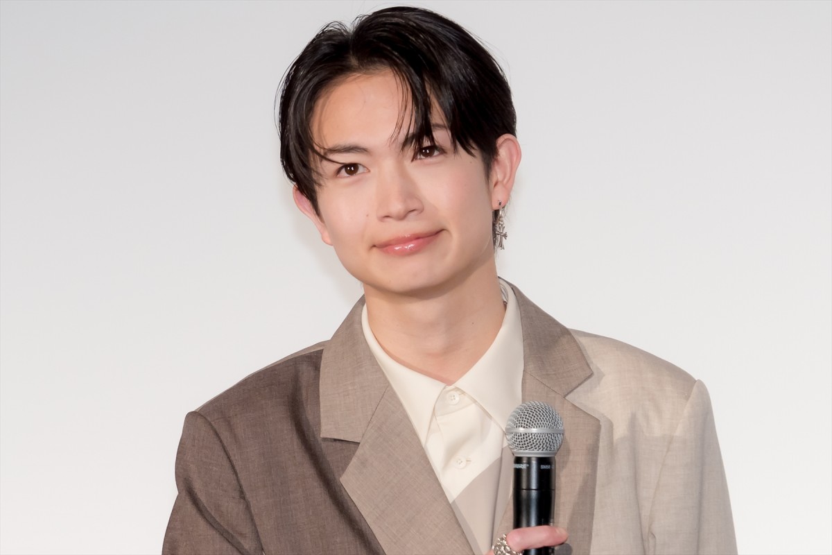宮世琉弥、初主演映画の舞台あいさつで「超緊張」　監督からの無茶振りにタジタジ