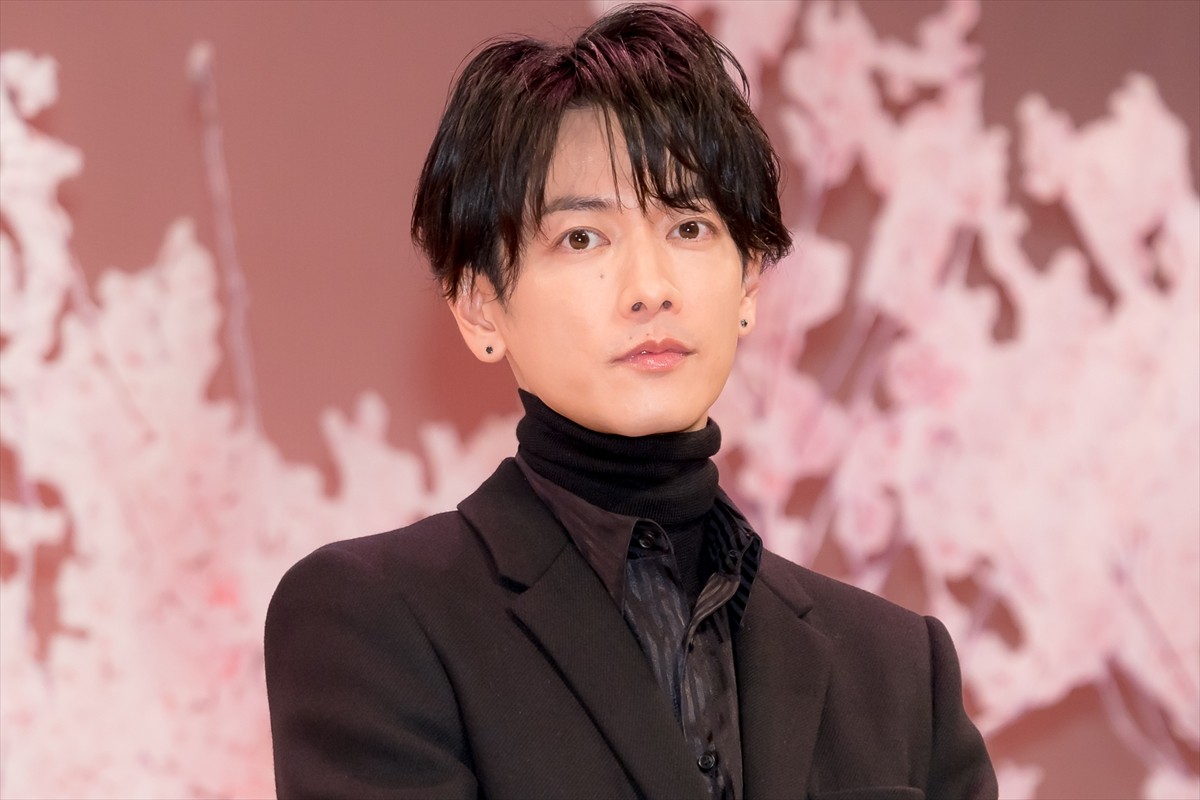 佐藤健、現場での長澤まさみの様子明かす「番長のようにみんなを引っ張ってくれました」