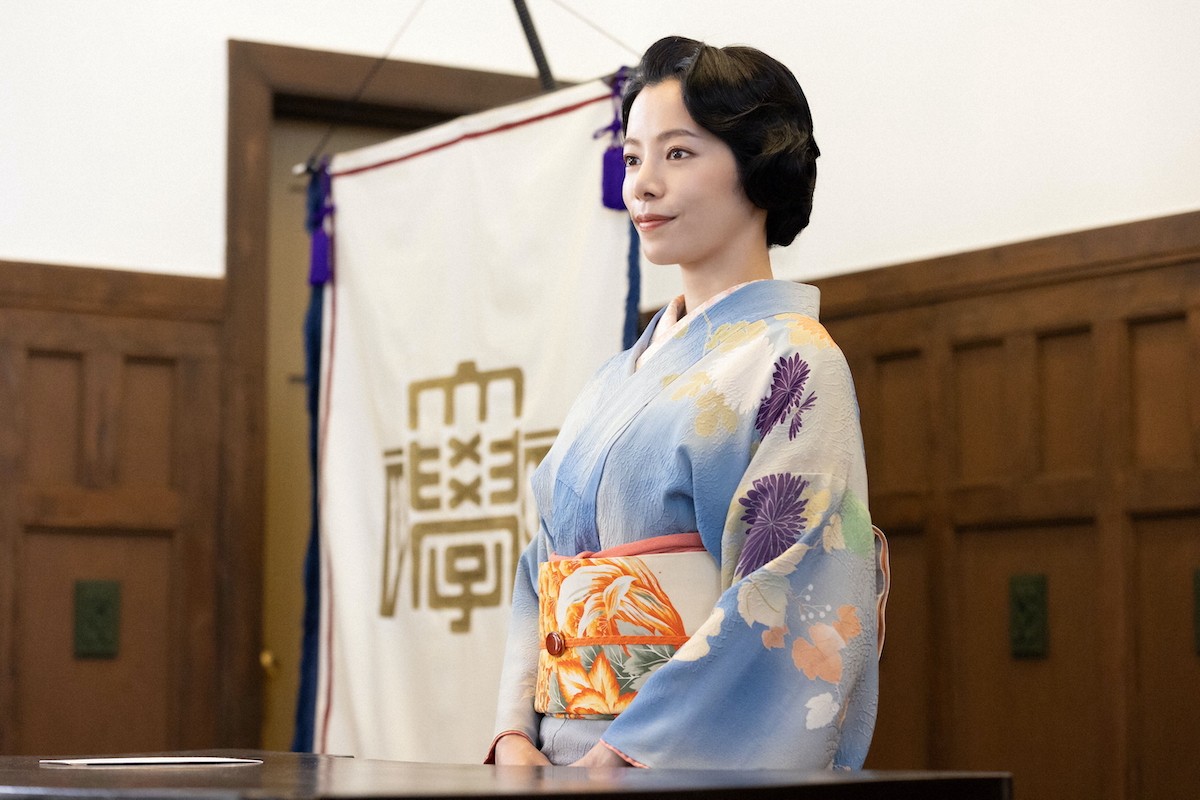 『虎に翼』“寅子”伊藤沙莉と対立する男装の麗人“よね”土居志央梨に反響「デレるのが楽しみ」