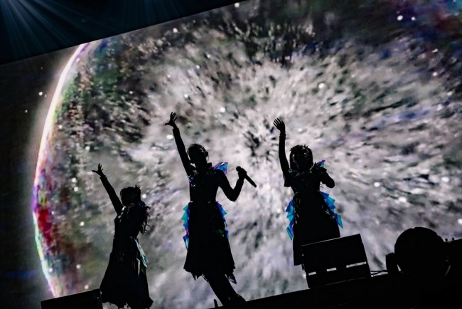 映画『BABYMETAL WORLD TOUR 2023‐2024 TOUR FINAL IN JAPAN LEGEND‐43』の公開が決定したBABYMETAL