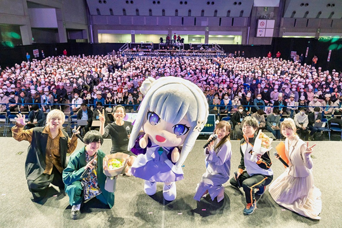 『Re:ゼロから始める異世界生活』3rd season スペシャルステージに出席した(左から)岡本信彦、天崎滉平(「崎」の正式表記は「たつさき」)、新井里美、高橋李依、小林裕介、山根綺
