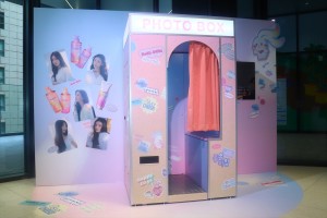 20240417_Essential 新商品発売記念ポップアップイベント「Brighten Me Up！ Museum」