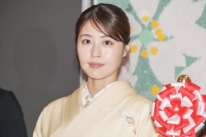 有村架純、「お茶の文化創造博物館」「お〜いお茶ミュージアム」オープニングセレモニーに登場