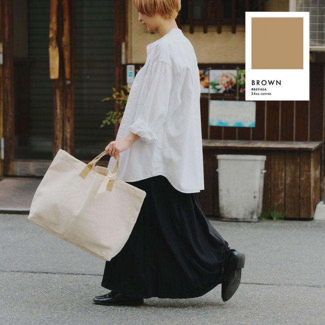 写真）「salut！」から新ブランドが登場！ 白いキャンバスに色を重ねた  