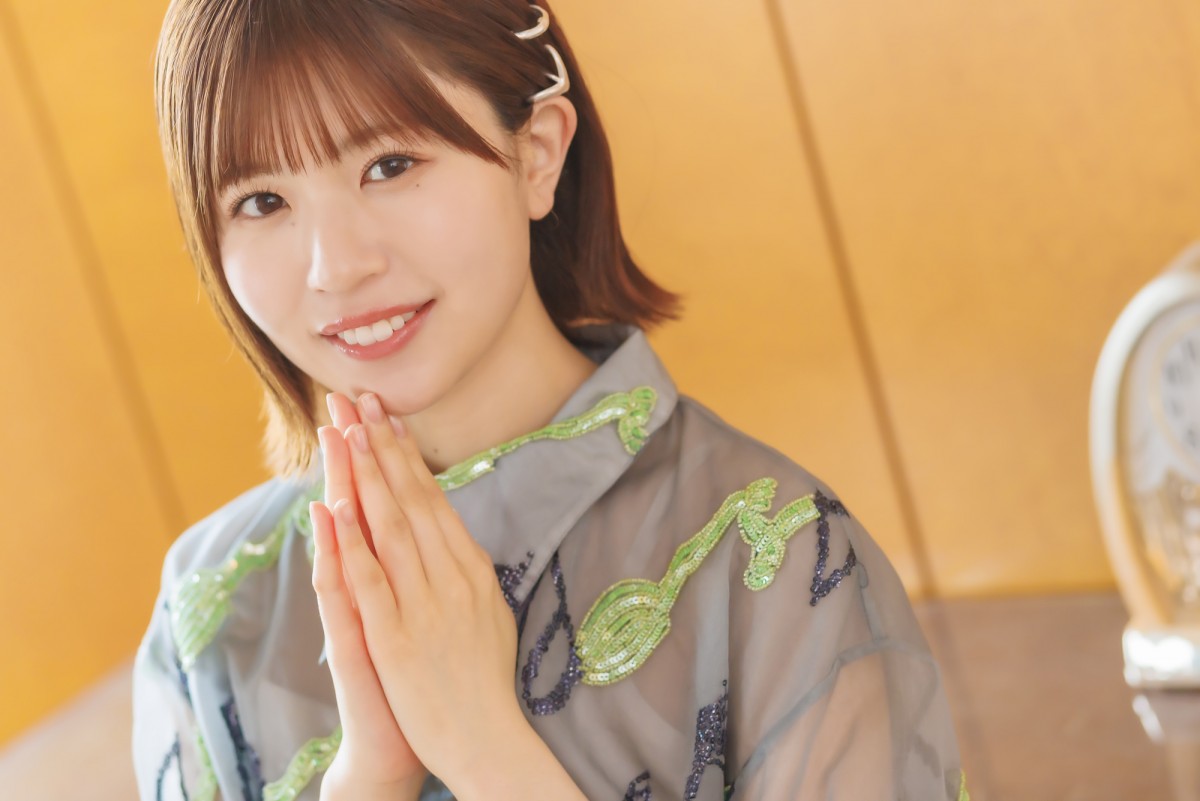 日向坂46・松田好花、初写真集で見せた“涙の理由”　毎週のラジオ生放送は「リフレッシュ」の時間