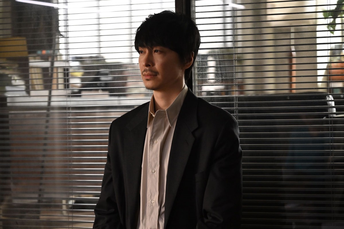 『アンチヒーロー』第6話　“明墨”長谷川博己、政治家のスキャンダル記事を書いていた編集者の弁護を担当