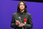 東出昌大、第33回日本映画批評家大賞授賞式に登場