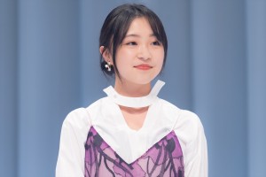 新井美羽、映画『ディア・ファミリー』完成披露試写会に登場