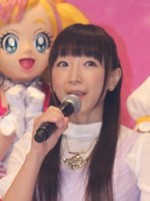 恋柱・甘露寺蜜璃の鎹鴉を演じた堀江由衣
