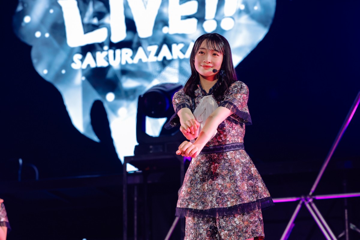 櫻坂46「BACKS LIVE!!」“表題曲なし”の挑戦的セットリスト　12人が熱いパフォーマンス