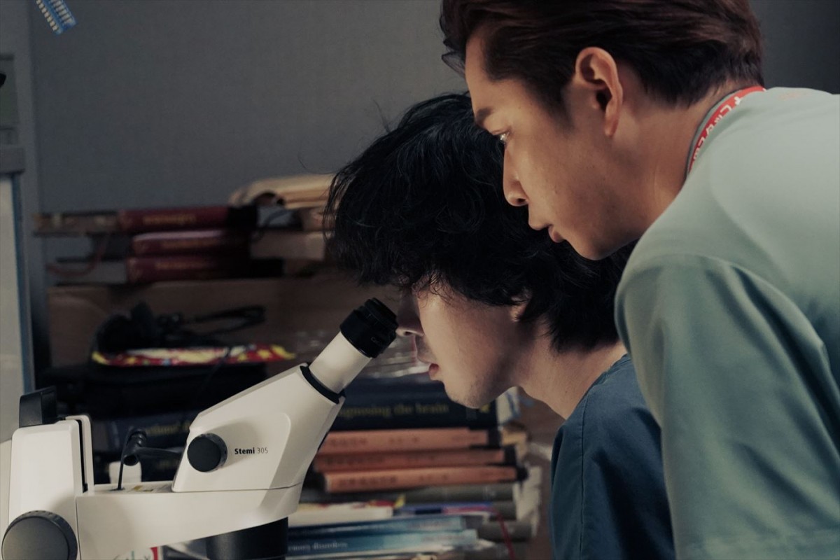 杉咲花＆若葉竜也、『アンメット』撮影秘話を明かす！　台本にないアドリブはバレていない？