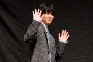 FANTASTICS・佐藤大樹、映画『逃走中 THE MOVIE』完成披露舞台挨拶に登場