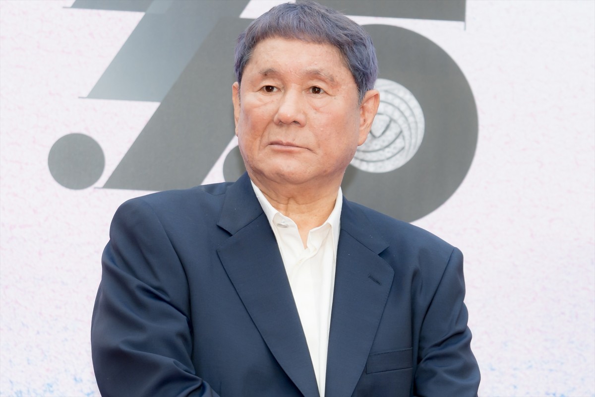 戸田恵梨香、美しいブラックドレスでイベント登場　大切にしている“絆”を明かす「やっぱり家族の絆」