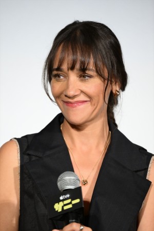 ラシダ・ジョーンズ、Apple TV＋『サニー』特別試写会に登場