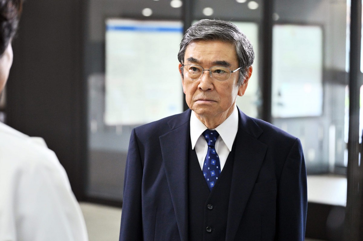『ブラックペアン シーズン2』第3話　“天城”二宮和也、公開手術のための患者探しに奔走