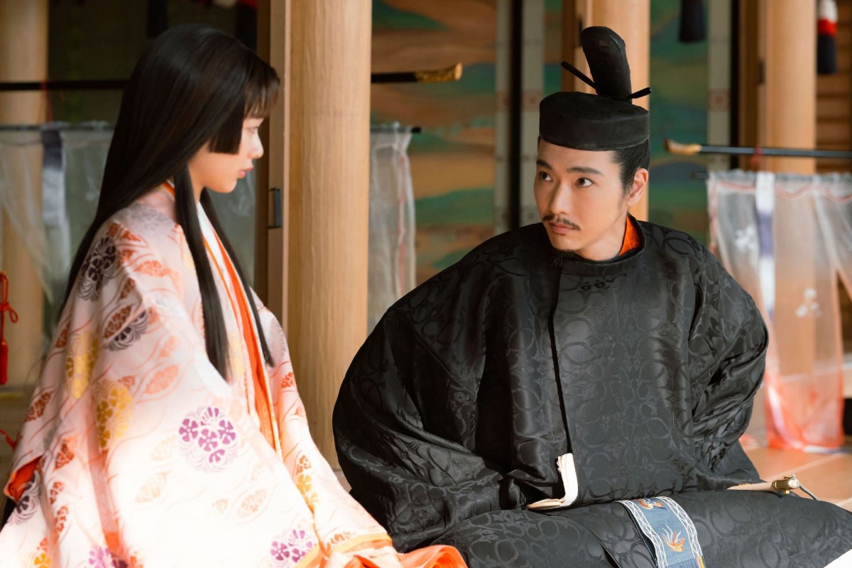 『光る君へ』第31回　“まひろ”吉高由里子、“道長”柄本佑から“物語を書いてほしい”と依頼される