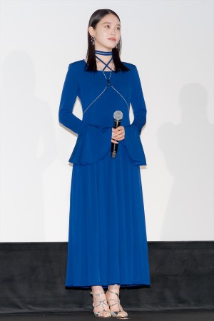 高石あかり、映画『きみの色』初日舞台挨拶に登場