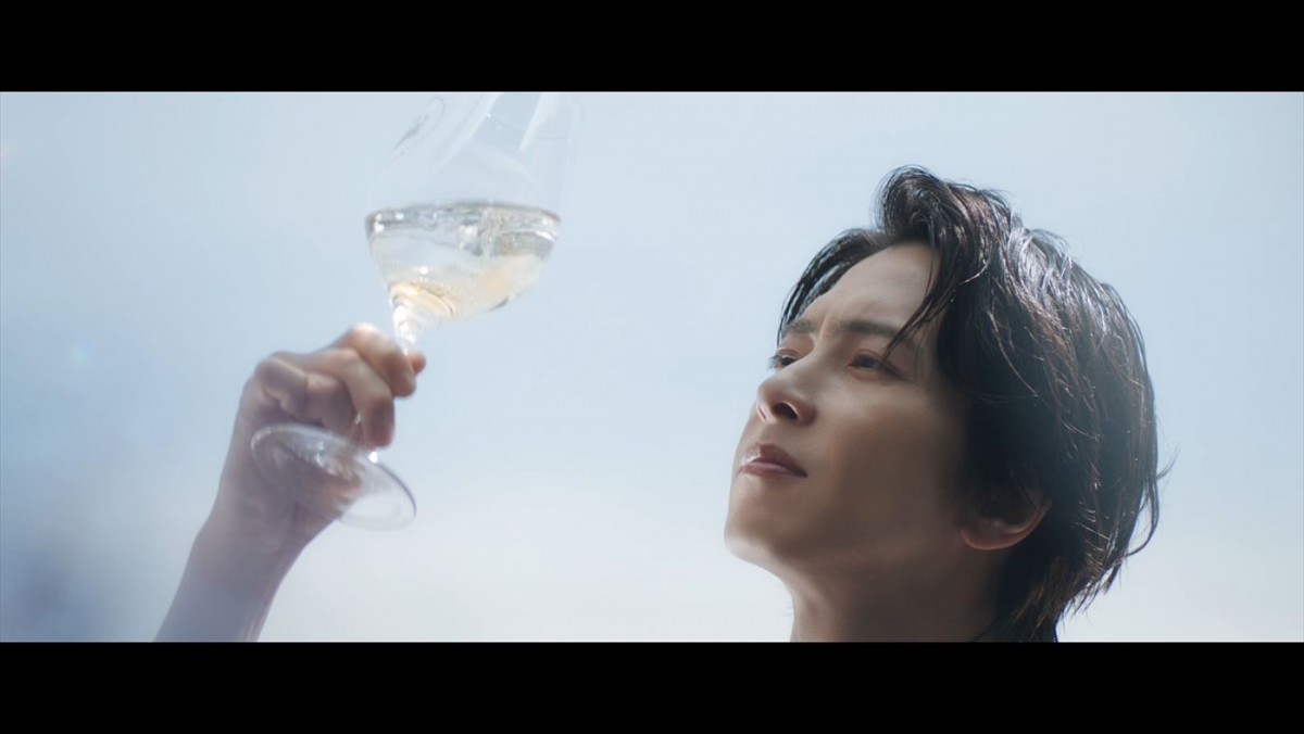 山下智久、「モエ・エ・シャンドン アイス アンペリアル」プロモーション動画に登場　「家族や大切な人と一緒に飲めたらいいな」