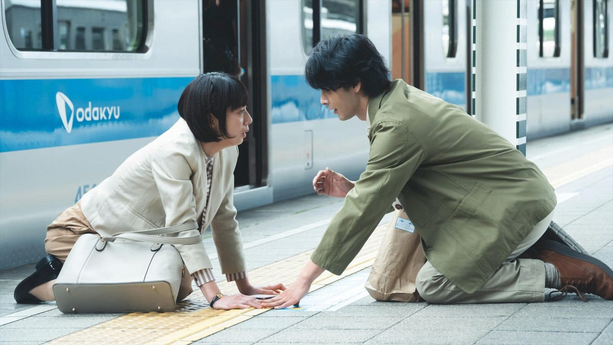 『Shrink』初回 中村倫也、寄り添い型精神科医役に称賛続々「癒される」「抜群にハマり役」