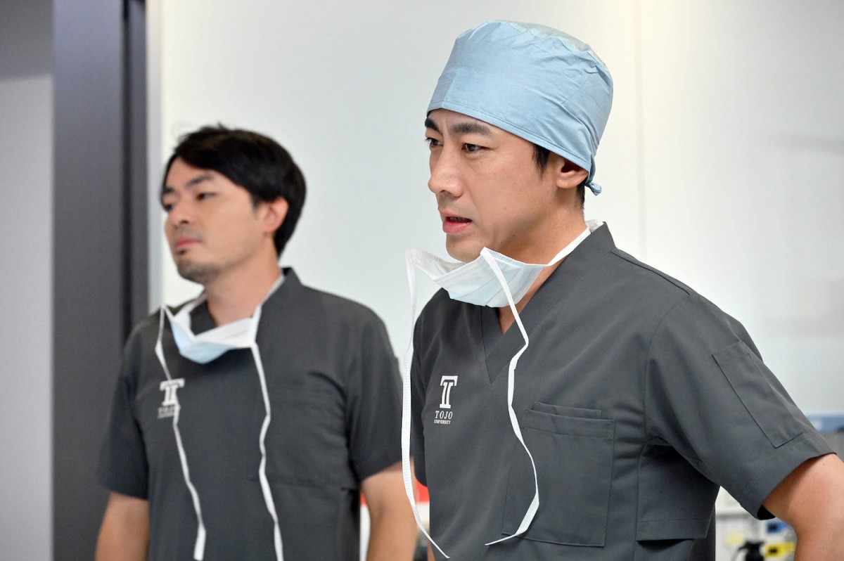 『ブラックペアン シーズン2』“天城”二宮和也、不敵な笑みで放った言葉をネット称賛「好感度が爆上がり」（ネタバレあり）