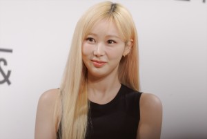 aespa・GISELLE、「EITHER＆ 日本初上陸記念・ブランドミューズ就任発表会」に登場