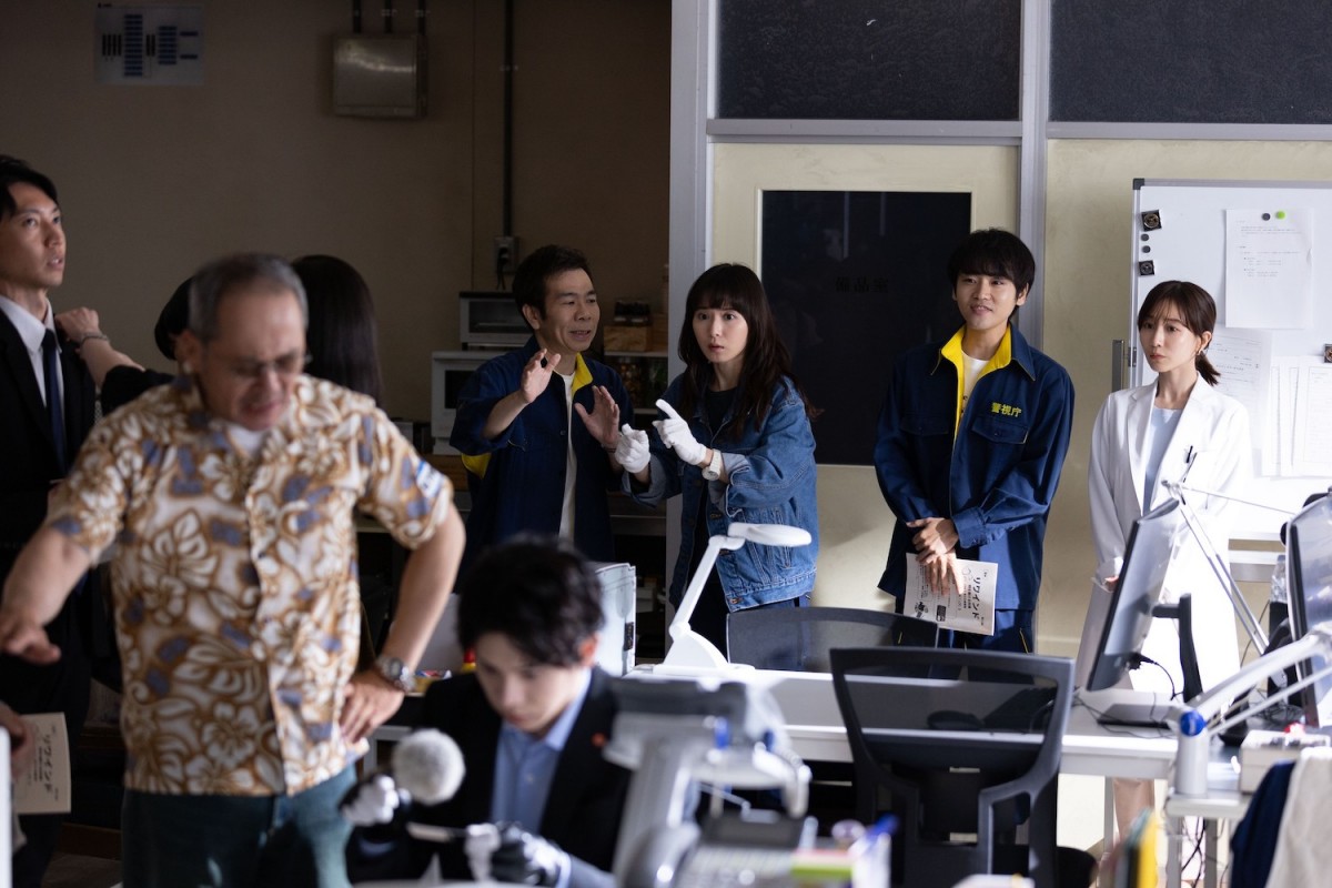 『ギークス』“西条”松岡茉優、発見した指紋に衝撃　ネットも騒然「まさか」（ネタバレあり）