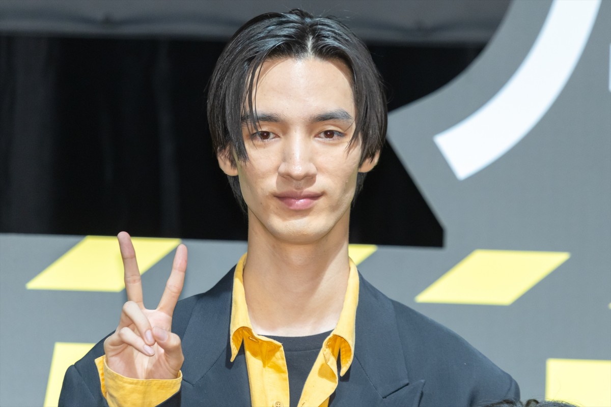 中村倫也、白石麻衣の“不思議ちゃん”熱演に刺激「『芝居ってこうだった』と反省した」