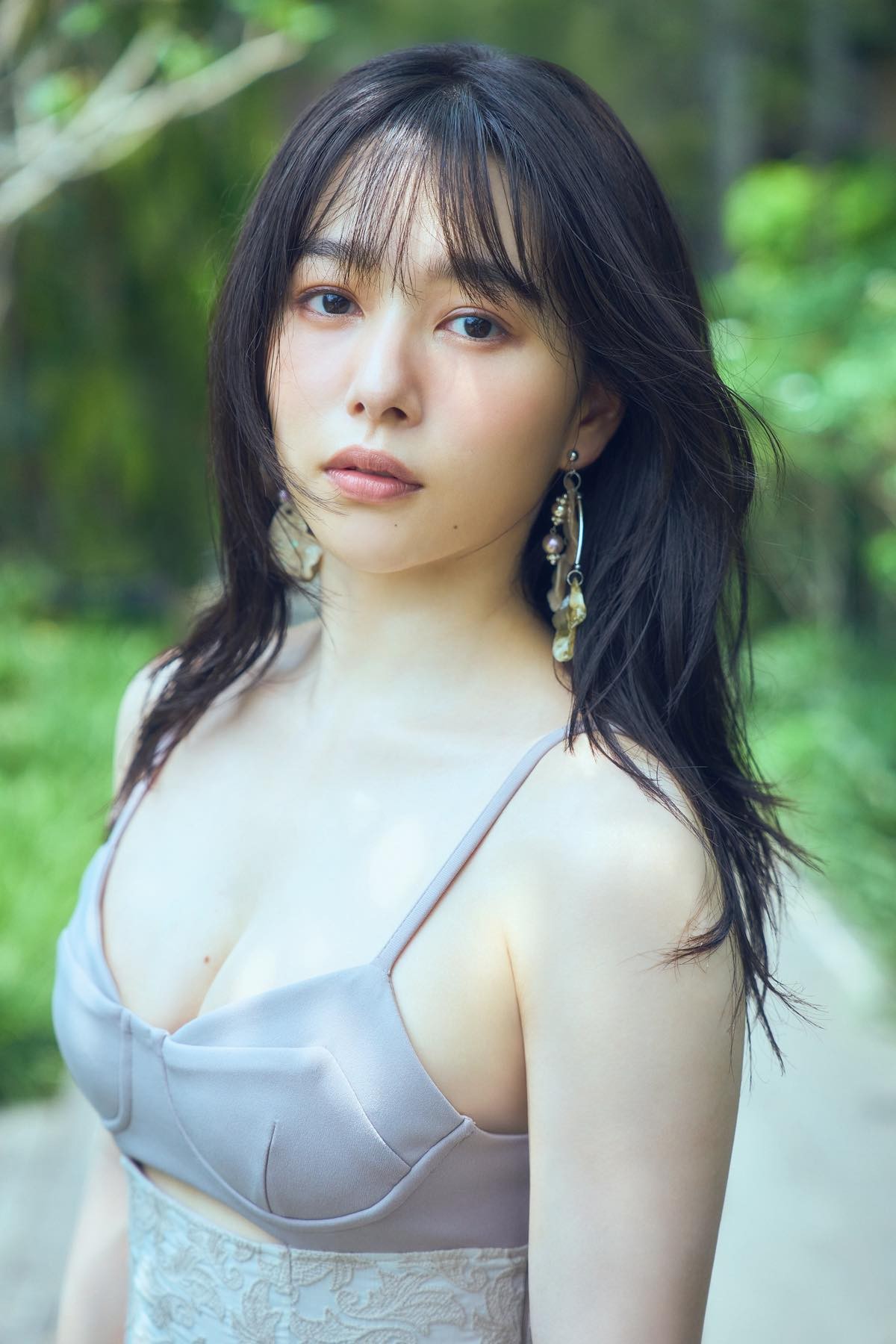 桜井日奈子、写真集で水着に初挑戦　ボディーメイクに励み「隠す体から見せる体に」　15kg太った時期もあったと告白