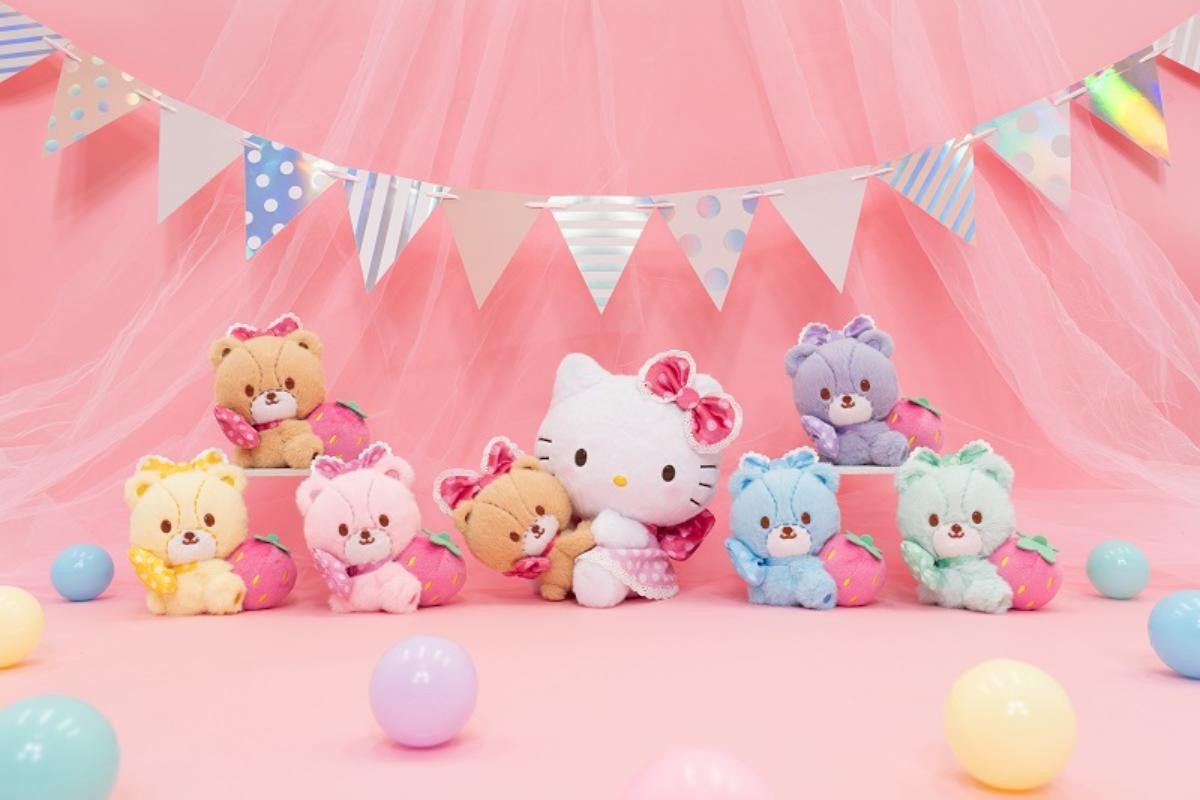 ハローキティ BIGぬいぐるみ2種、時計、タイニーチャム折り畳み