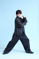 藤岡真威人
