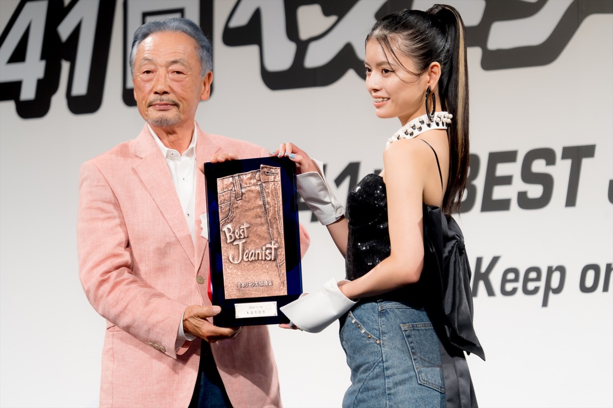 みちょぱ、ベストジーニスト3年連続受賞で殿堂入り「夢を果たせました！」